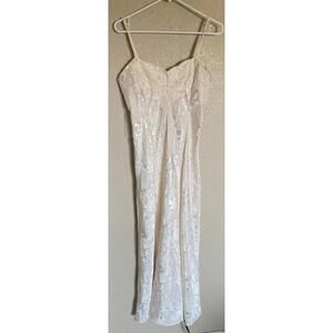Elegant White Lace Nightgown